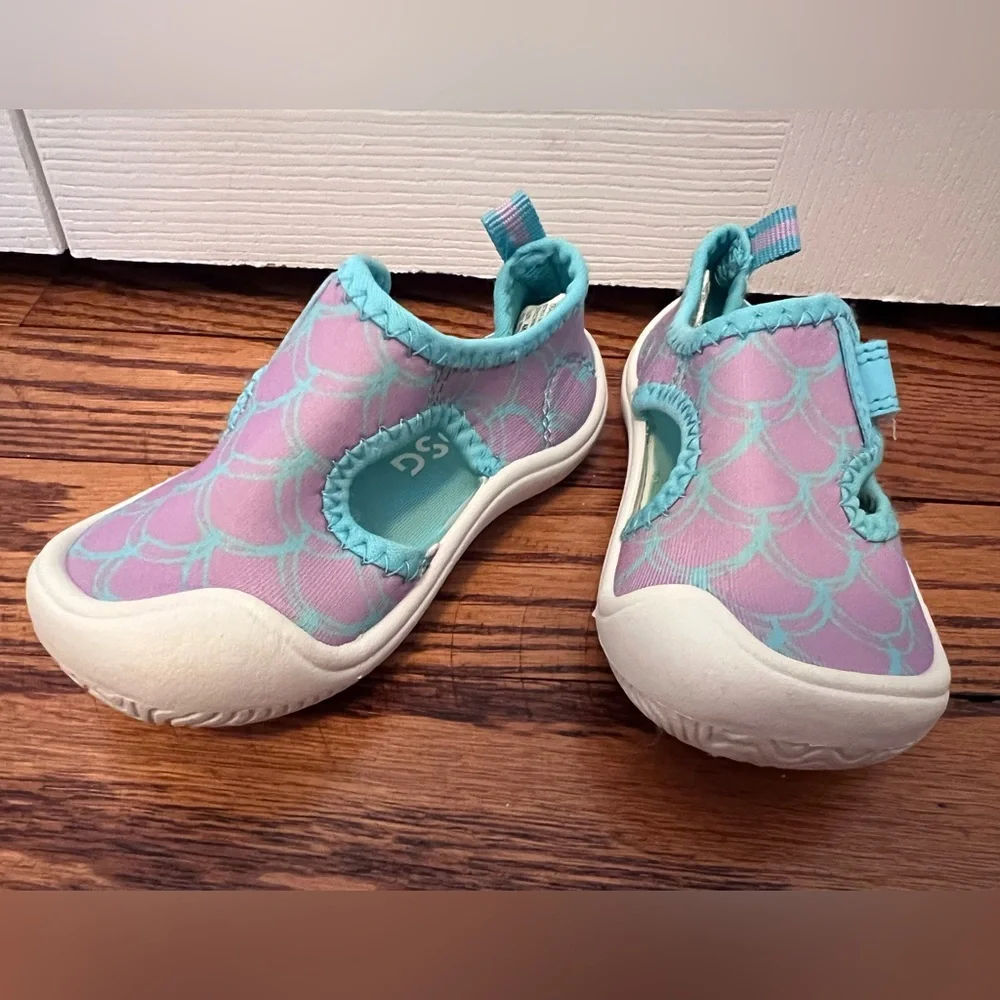 DSG Kids Aqua and Purple Water Shoes